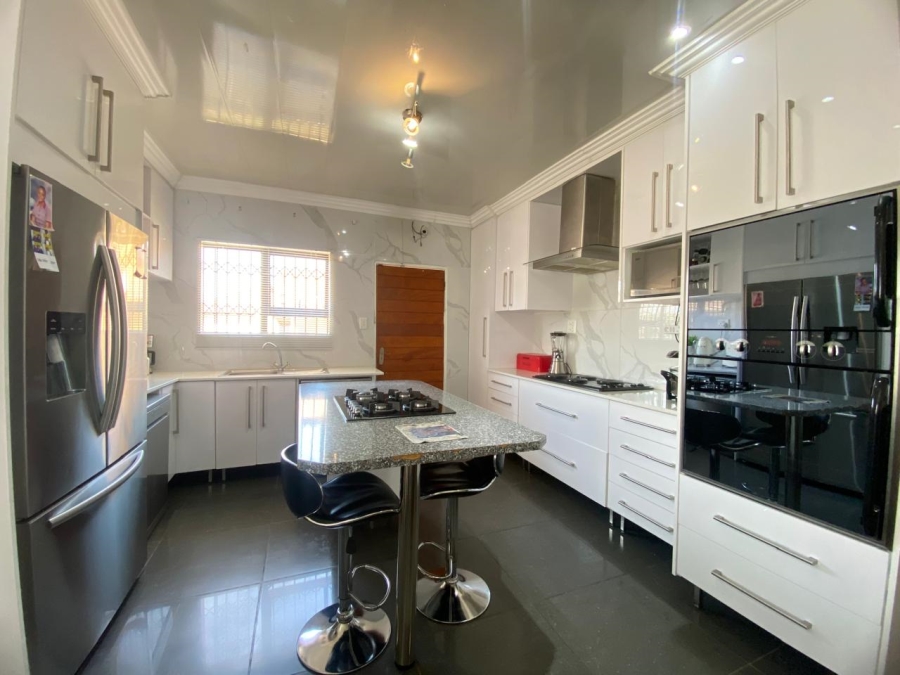 3 Bedroom Property for Sale in Tlhabane West North West